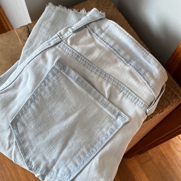 Loft. Size 0 - Picture 2 of 9